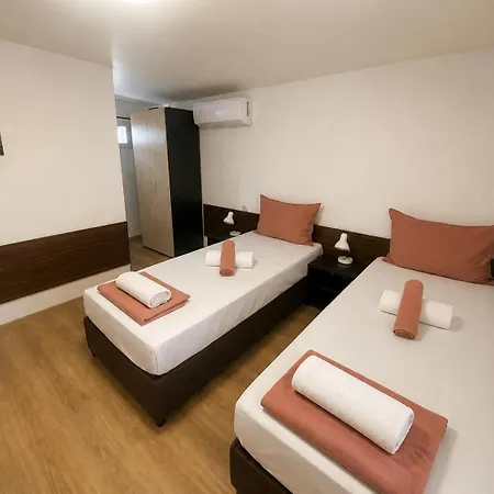 Hotel Family Yulian *