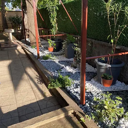 Family Yulian Hotel *