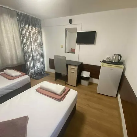 Hotel Family Yulian